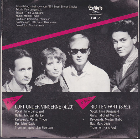 Landsholdet (2) : Luft Under Vingerne (7", Single)