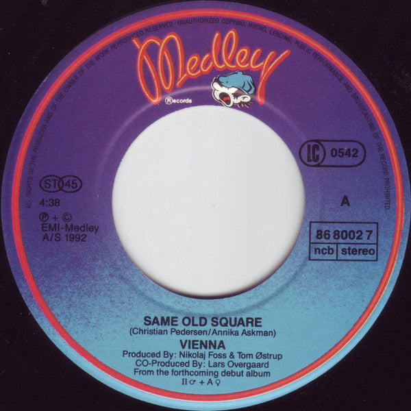 Vienna (14) : Same Old Square (7", Single)