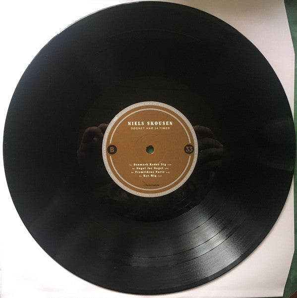 Niels Skousen : Døgnet Har 24 Timer (LP, Album)