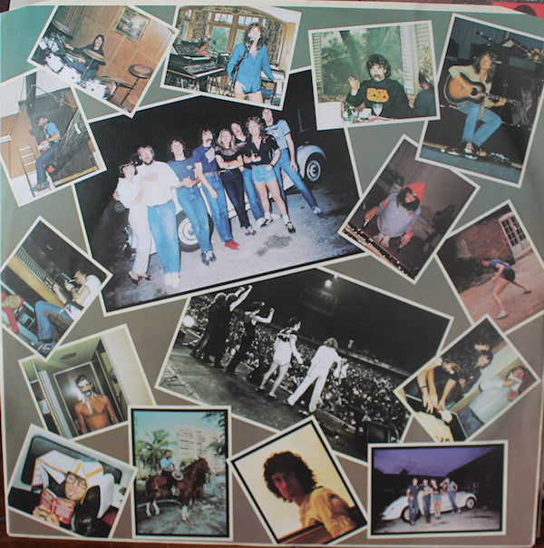 Saga (3) : Worlds Apart (LP, Album)