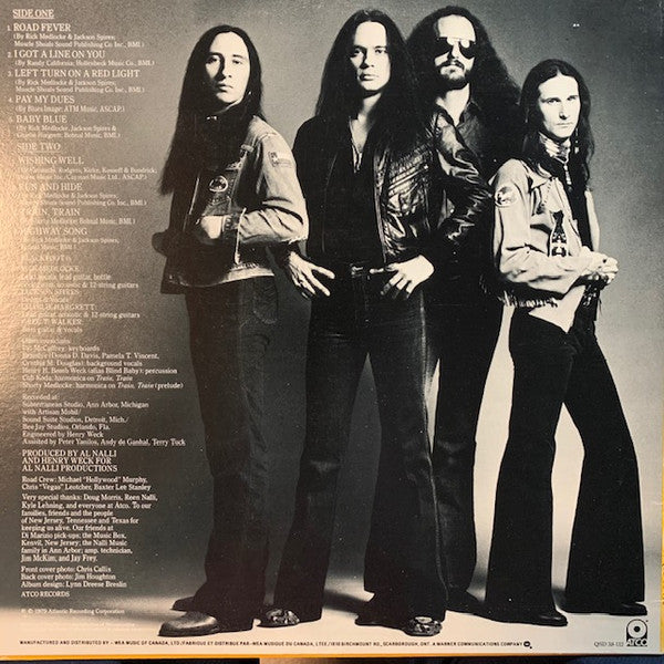 Blackfoot (3) : Strikes (LP, Album)