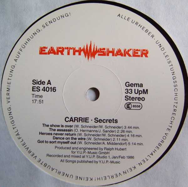 Carrie (10) : Secrets (LP, Album)