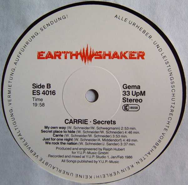 Carrie (10) : Secrets (LP, Album)