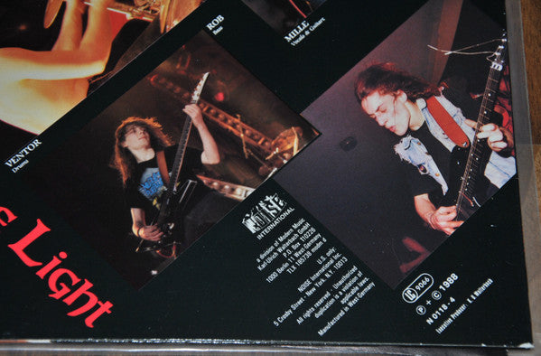 Kreator : Out Of The Dark ... Into The Light (12", EP)