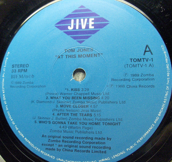 Tom Jones : At This Moment (LP, Album)