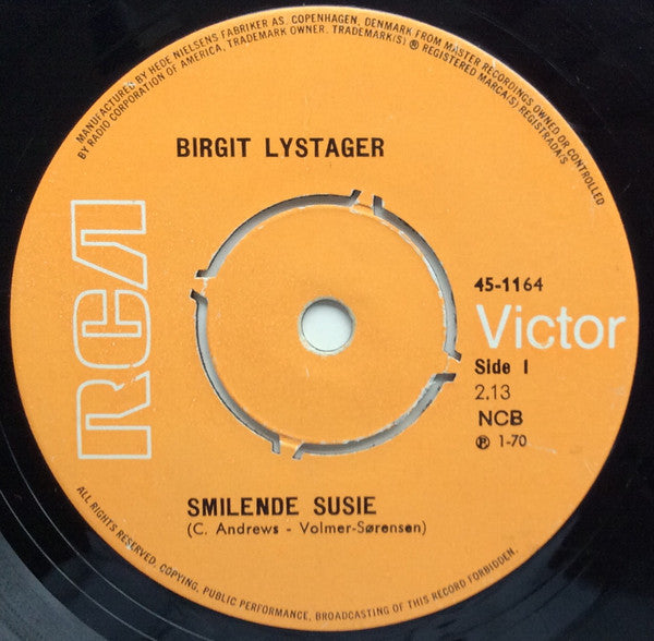 Birgit Lystager : Smilende Susie / Jeg Venter På Et Vink (7", 4-p)