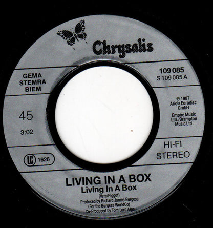 Living In A Box : Living In A Box (7", Single, Sid)