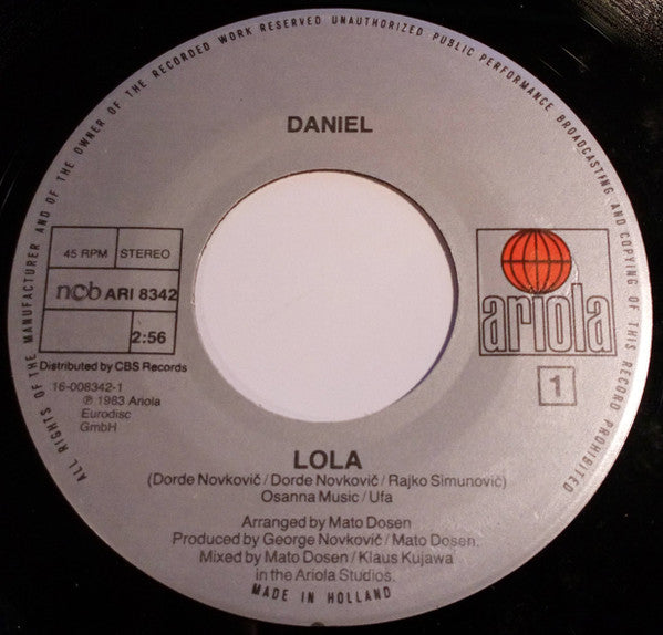 Daniel (8) : Lola / Josephine (7", Single)