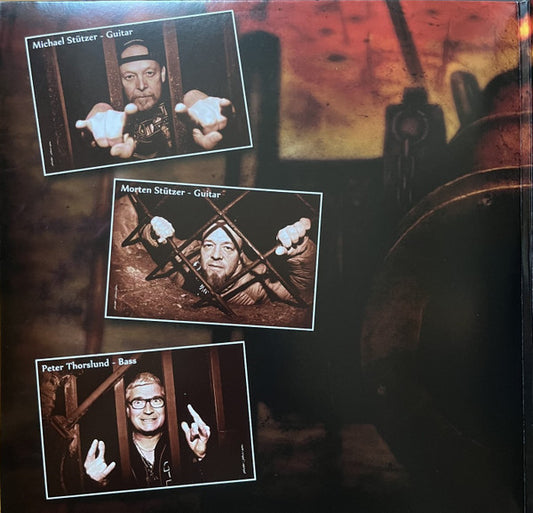Artillery (2) : Penalty By Perception (2xLP, Album, Ltd, Num, Red)