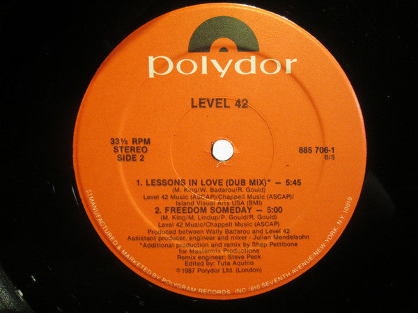 Level 42 : Lessons In Love (12", Single)